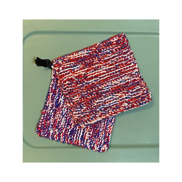 2 Handknit 8" x 8" Pot Holders - Picture 2 of 5